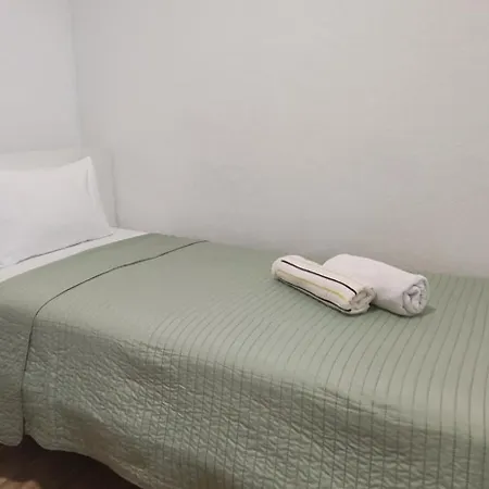 Apartment Four Bedroom Near With Pool